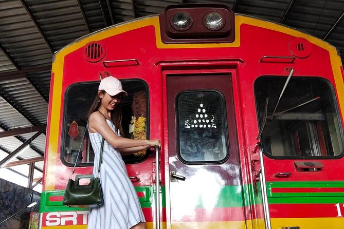 Half-Day Railway Market and Floating Market Tour in Thailand - Damnoen Saduak Floating Market: Longtail Boat Shopping on the Canal