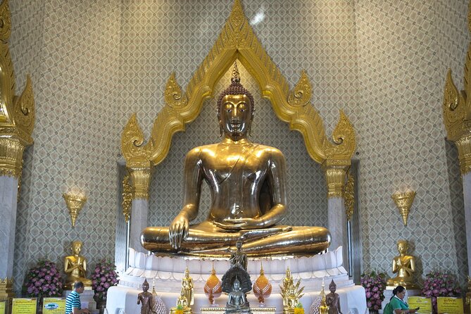 Half-Day Royal Grand Palace and Bangkok Temples Tour - Guides and group flow: where the tour can feel effortless