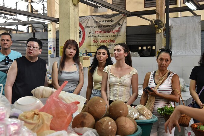 Hands On Thai Cooking Class & Market Tour in Sathon, Bangkok - Curry paste and coconut milk from scratch: the flavor base lesson