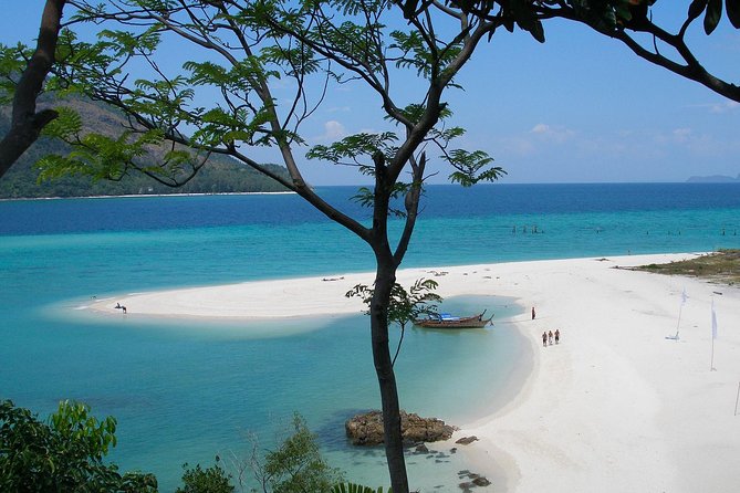 Hat Yai Airport to Koh Lipe by Minivan and Satun Pakbara Speed Boat - Price and value: why $28.24 can make sense