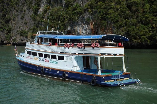 Hong by Starlight John Gray's Sea Canoe - Stop 2: Koh Panak Cave sea canoeing and close-up cave access (50 minutes)