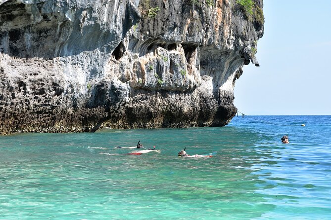 Hong Island Sunset Tour with Buffet Dinner & Night Snorkeling - Don’t skip the viewpoint, it makes the photos make sense