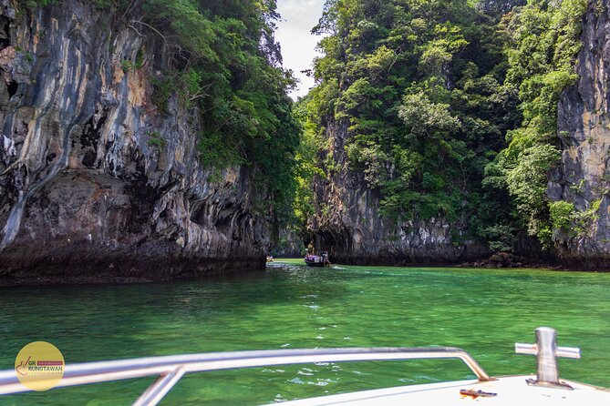 Hong Islands One Day Tour by Speed Boat from Ao Nang, Krabi - Stop 2: Hong Lagoon, the boat-in photo moment, and tide reality