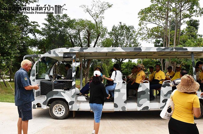 Hua Hin : Wildlife Friend Foundation Day Trip - Lunch With Views Over a Multi-Species Enclosure