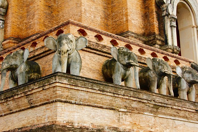 Iconic Half-Day Landmarks & Temples of Chiang Mai - Wat Phra Singh: Lanna Kingdom Prestige in Temple Form