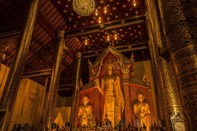 Iconic Half-Day Landmarks & Temples of Chiang Mai - Warorot Market (Kad Luang): Real Chiang Mai Energy at the End