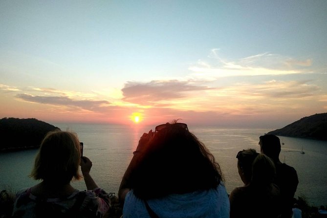 Iconic Sunset Safari with Monkey Hill & Street Food Experience - Key highlights you’ll actually feel during the tour