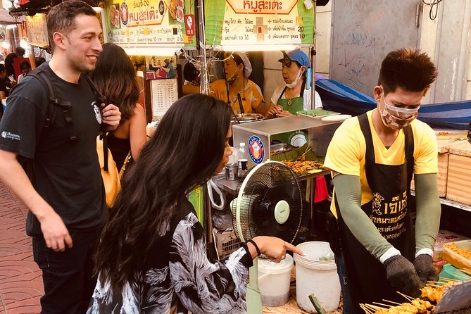 Incredible Bangkok Food Tour - Chinatown at night, Yaowarat Road, and why this tour works