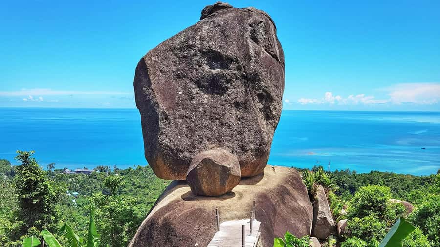 ISLAND TOUR ECO AROUND KOH SAMUI HALF DAY RARE SIGHTSEEING - Wat Plai Laem: Guanyin, temple art, and a Chinese-Thai mix