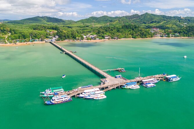 James Bond Island by Speedboat and Canoe at Hong Island - James Bond Island at Khao Phing Kan: photos, strolls, and souvenirs