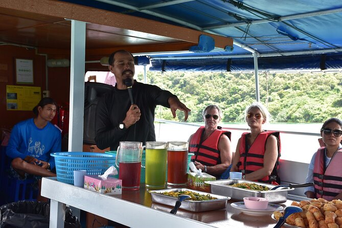 John Gray’s Private Hong by Starlight Tour with Sea Cave Kayaking - FAQ