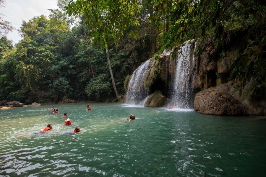 Kanchanaburi: Erawan Waterfall & Train Full-Day Tour - Lunch Break: Tasty Enough, But Don’t Overhype It