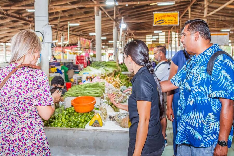 Khao Lak Pui's Authentic Thai Cooking Class - From hotel pickup to the market with Pui