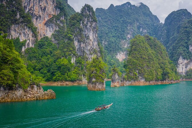 Khao Sok Jungle & Lake Adventure - Private - Lunch on the lake: where the day feels like a vacation