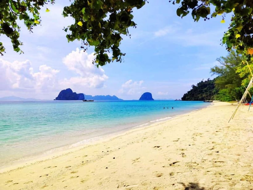 Ko Lanta: 4 Islands Snorkeling Tour by Longtail Boat - Midday Snorkel and Koh Maa (Horse Island): A Second Chance to Get Wet