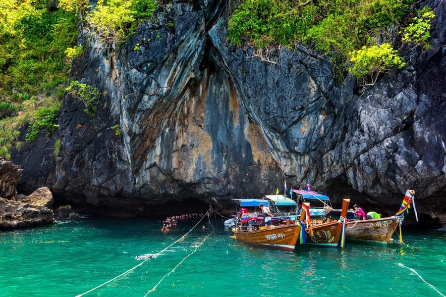 Ko Lanta: Emerald Cave and 4 Islands Tour by Longtail Boat - Koh Chuek snorkeling stop: coral watching, plus safety reality