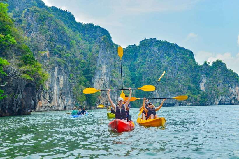 Ko Lanta: Full-Day Mangrove and Sea Cave Kayaking Experience - Pickup and the first paddle hour at Thung Yee Pheng