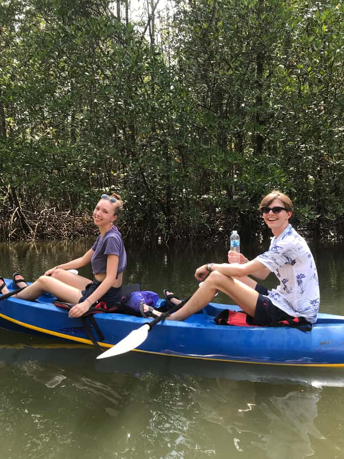 Ko Lanta: HALF DAY EXPLORE MANGROVE KAYAKING TOUR AND LUNCH - Fish farm visit and lunch at Mangrove restaurant