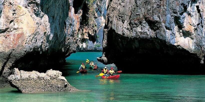 Ko Lanta: Ko Aung, Ko Phee Ghost Cave Island, Talabeng Kayak - Beach time and the simple joy of swimming after paddling