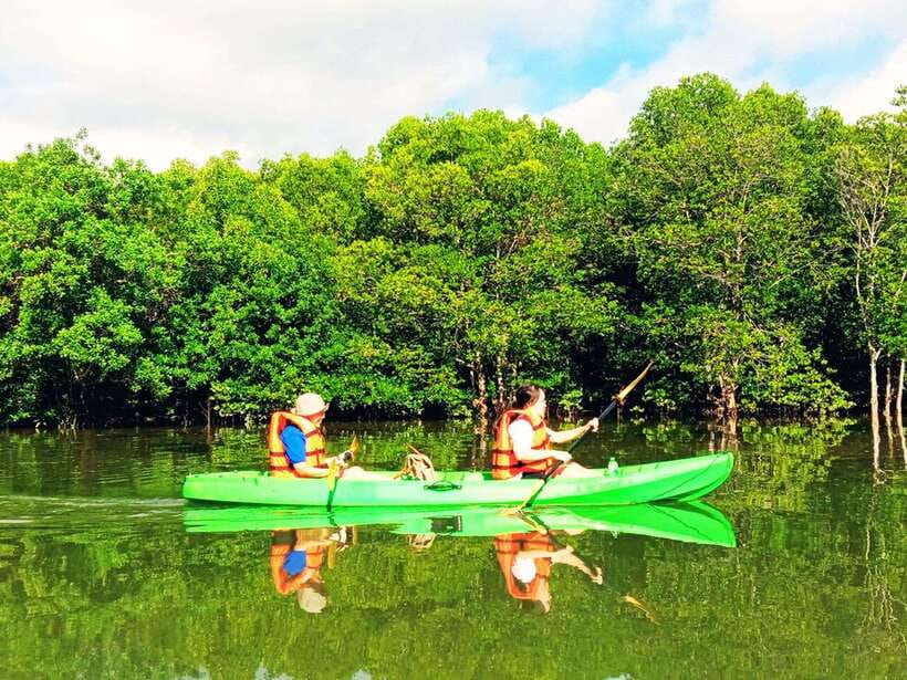 Ko Lanta: Mangrove Kayaking with Lunch and Hotel Transfer - Mangrove quiet at Tung Yee Peng, with real wildlife energy