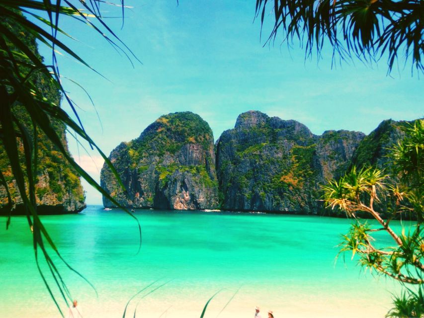 Ko Lanta: Phi Phi Day Trip by Speed Boat - Price and park fees: what makes it good value, and what costs extra