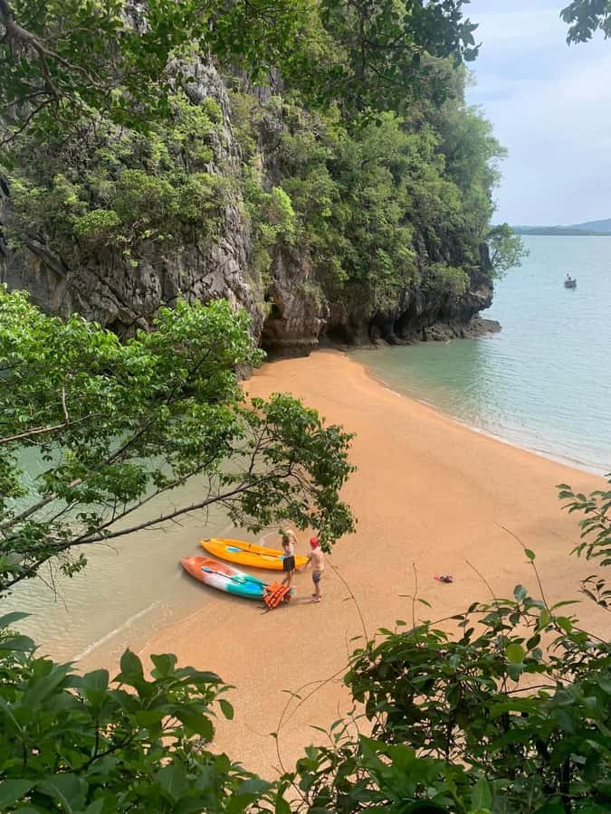 Ko Lanta: Sea Cave Kayaking Adventure Mangrove with Lunch - Lunch at a Mangrove Seafood Restaurant, Plus the Included Snacks