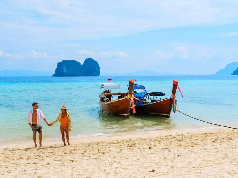 Ko Lanta: Unique 4-Island Long-Tail Snorkeling Tour w/ Lunch - Koh Chuak snorkeling: first water time, first fish show