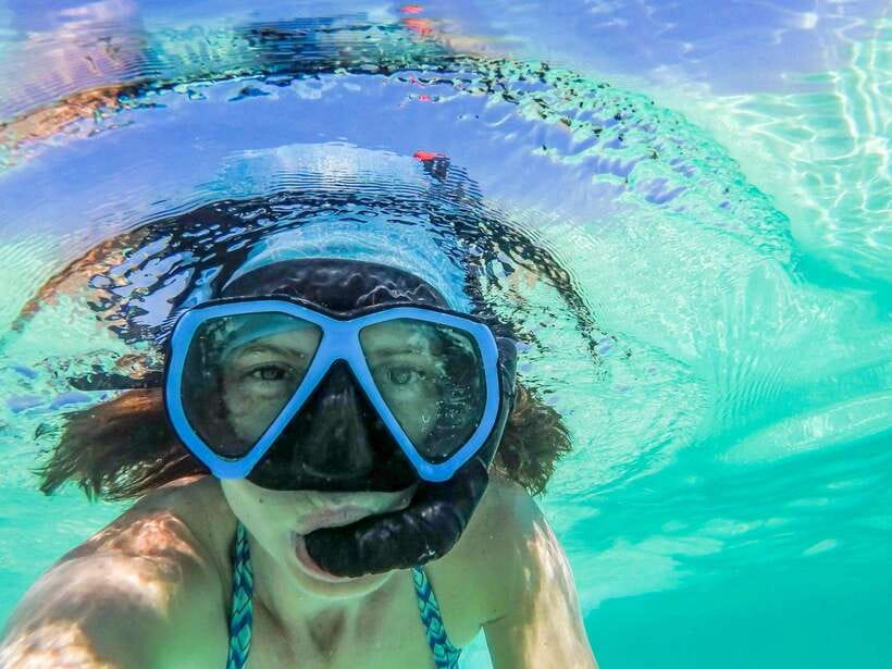 Ko Lanta: Unique 4-Island Long-Tail Snorkeling Tour w/ Lunch - Koh Muk’s Emerald Cave: the dark tunnel swim to the hidden beach