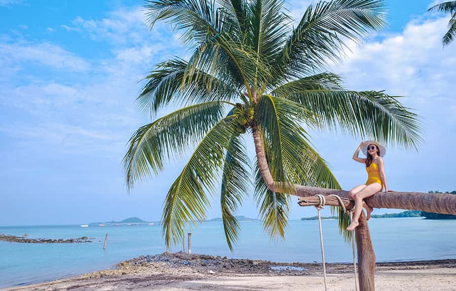 Ko Samui: Private Longtail Boat Tour to Koh Madsum & Koh Tan - The private longtail boat setup, and how it shapes your day