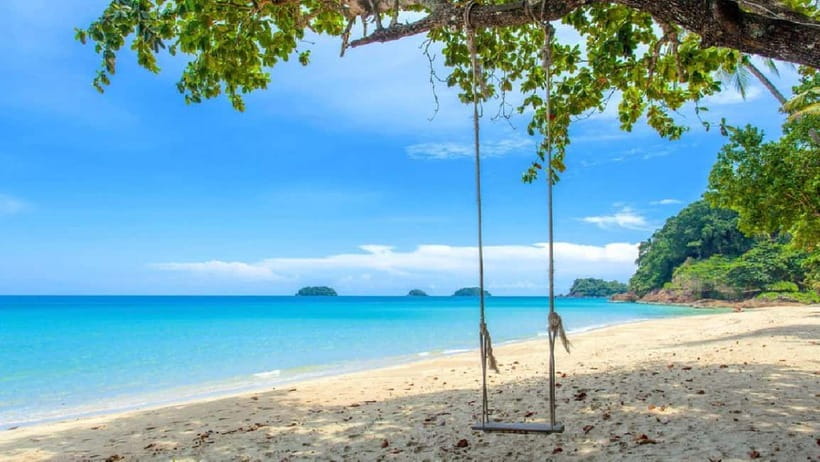 Koh Chang: 5 Island Guided Boat Tour with Lunch Buffet - The big-boat comfort factor, and what it means for you