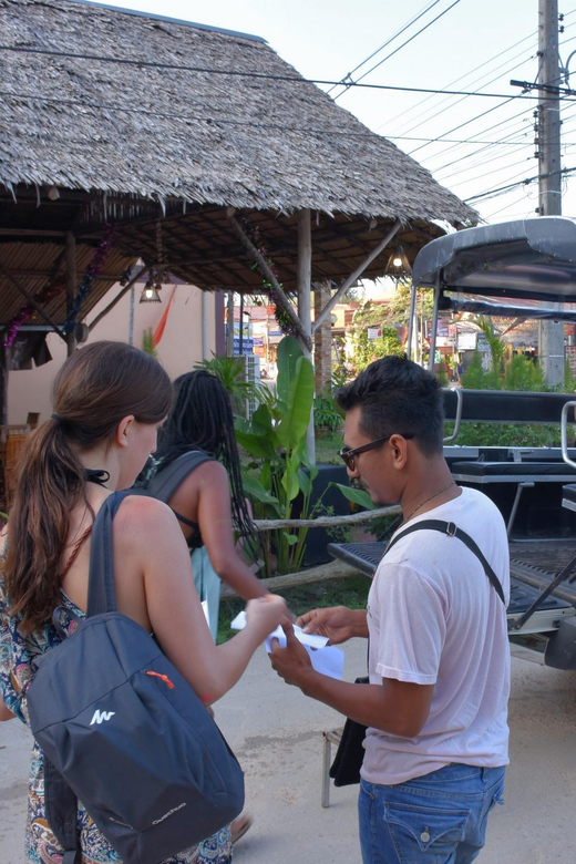 Koh Lanta: 4 Islands and Emerald Cave Tour by Longtail Boat - Why a Long-Tail Boat Makes This Day Feel Like Thailand