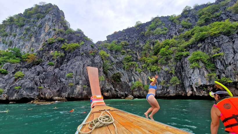 Koh Lanta: 4 Islands, Emerald Cave & Koh Kradan by Longtail - Morakot (Emerald) Cave at Koh Muk: the highlight with real rules