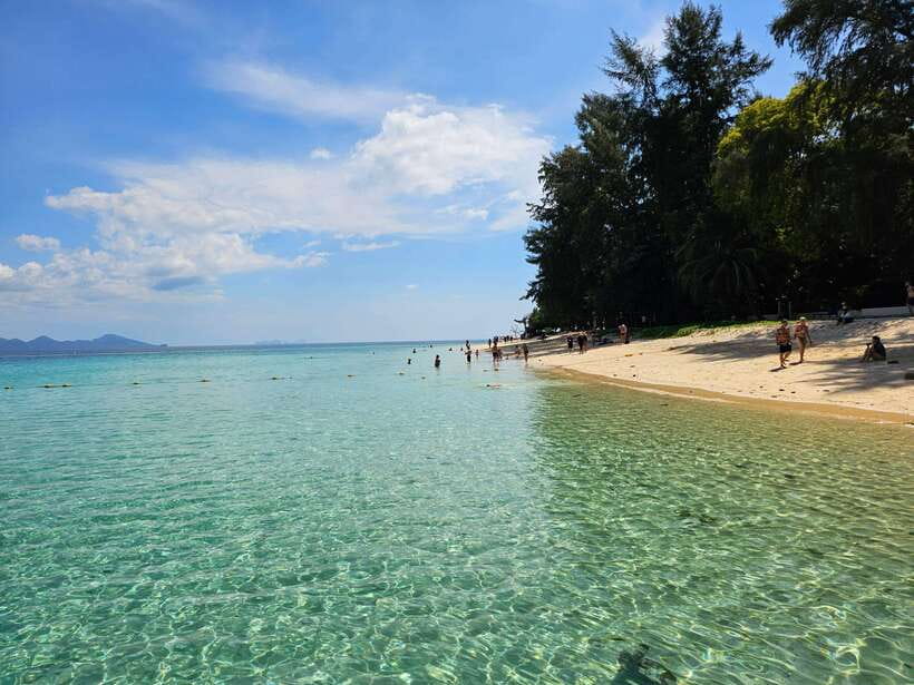 Koh Lanta: 4 Islands Tour by Speedboat with Snorkeling - Guide, equipment, and what the included items really cover