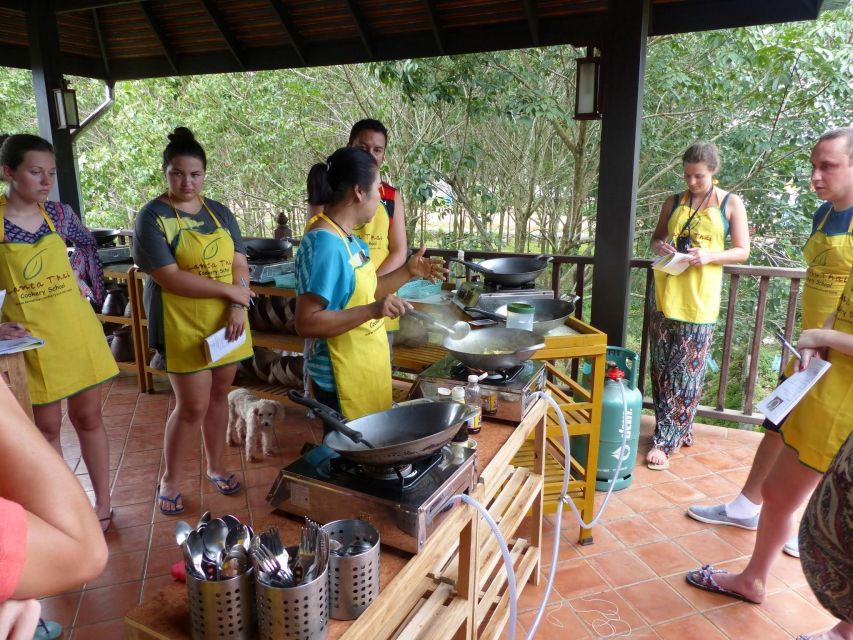Koh Lanta: Evening Course at Lanta Thai Cookery School - Practical tips that make the evening smoother