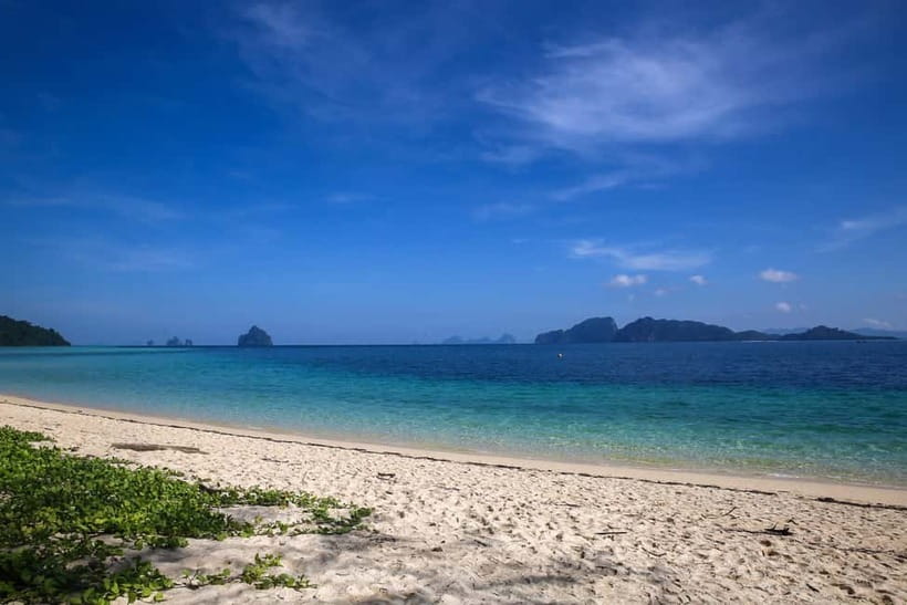 Koh Lanta: Ultimate Kradan Island Escape by Longtail Boat - Pickup, Safety Briefing, and The Old Town Pier Start