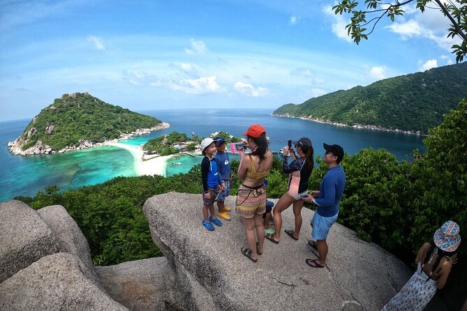 Koh Nang Yuan and Koh Tao 5 Point Snorkeling Tour - Shark Bay timing for turtles and blacktip sharks
