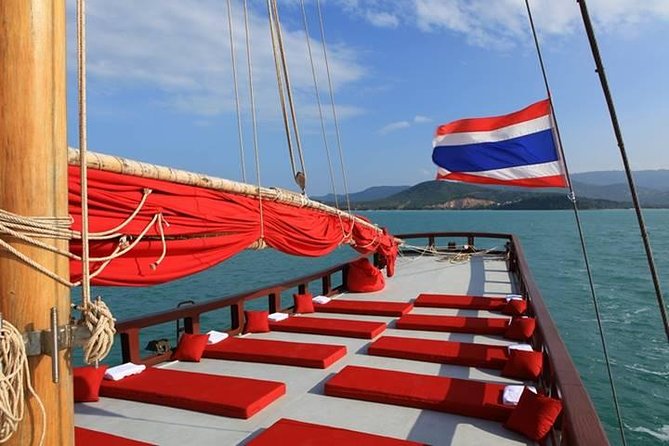 Koh Phangan Brunch and Snorkeling Cruise - Departure from Koh Samui - The brunch buffet: why the food is a big deal on this cruise