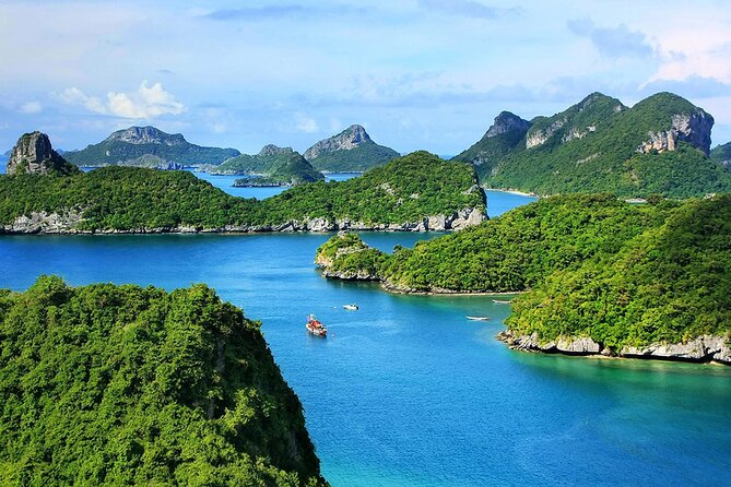Koh Samui Angthong Marine Park Day Tour with Lunch by Big Boat - Stop 2: Ko Wua Ta Lap viewpoints and turquoise beach time