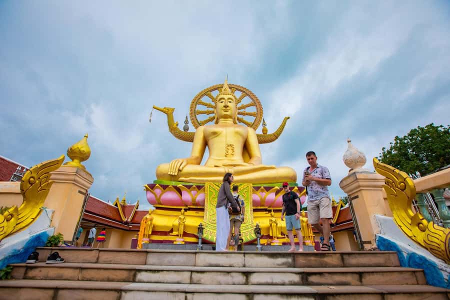 Koh Samui City Tour with Cultural and Scenic Highlights - Khunaram Temple and the mummified monk: the most distinctive cultural moment