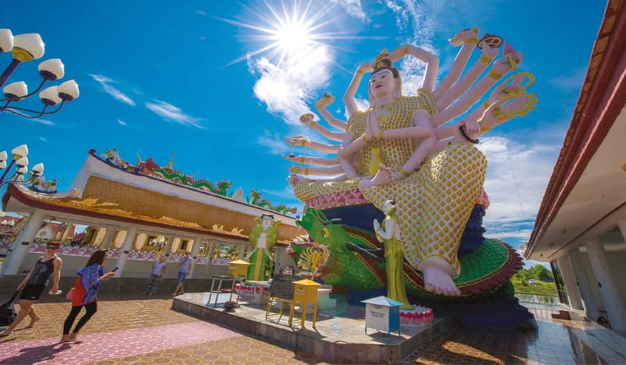 Koh Samui: Half-Day Island Highlights Tour with Hotel Pickup - Wat Phra Yai and the Golden Buddha Moment