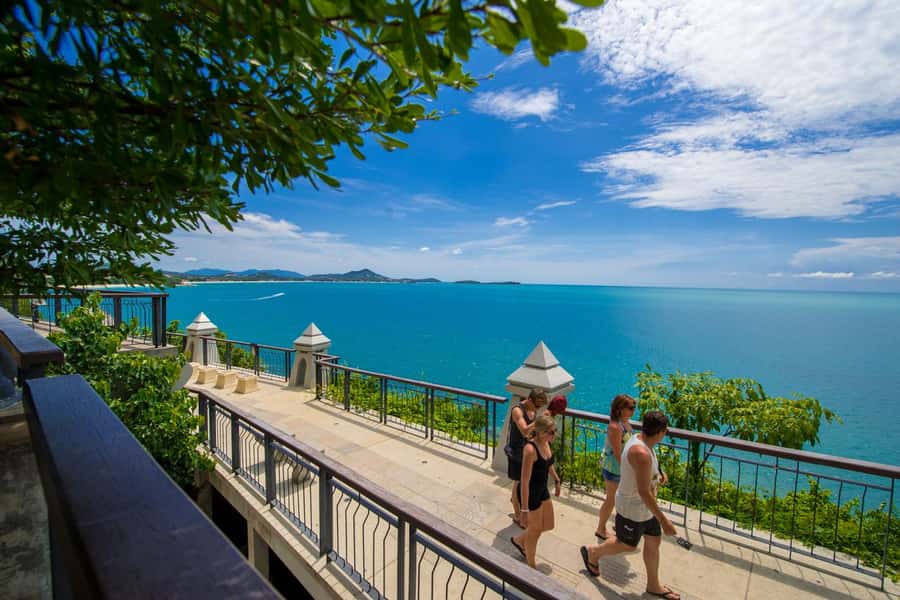 Koh Samui: Half-Day Island Highlights Tour with Hotel Pickup - Wat Khunaram and Scenic Views on the Way
