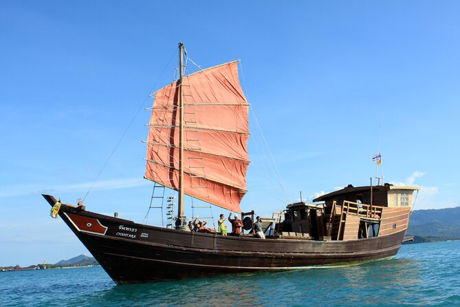 Koh Samui to Koh Phangan Island Full-Day Cruise with Sunset - Lunch onboard: Thai buffet plus fruit, pastries, and coffee