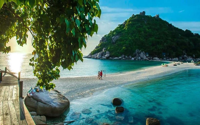 Koh Tao: Golden Hour Getaway – Your Late Start to Paradise - Snorkeling gear, life jackets, and reef rules that keep things safe