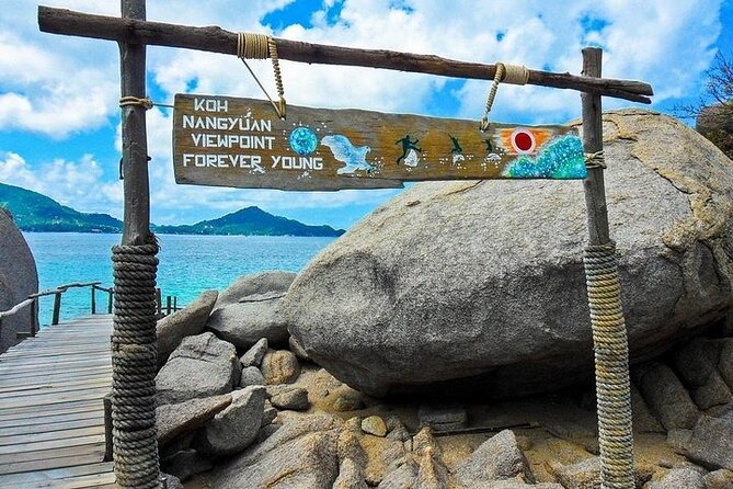 Koh Tao & Koh Nang Yuan Snorkeling Tour by Speed Boat from Samui - Koh Tao lunch stop: Thai buffet at the beach restaurant