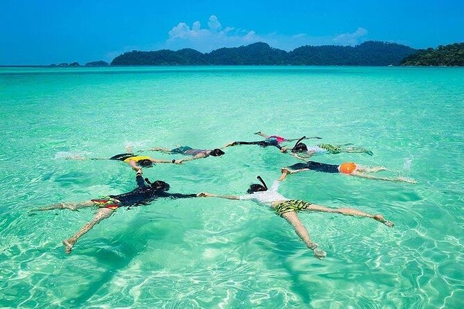 Koh Tao & Koh Nang Yuan Snorkeling Tour by Speed Boat from Samui - Food and comfort: breakfast and lunch in a real beach setting