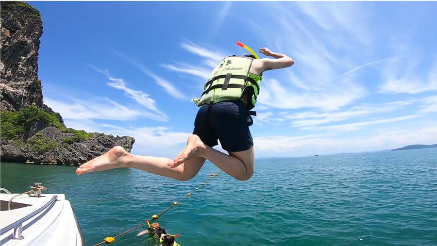 Krabi: 4 Islands Day Tour by Speedboat or Longtail Boat - Lunch, Drinks, and the Small Comfort Details