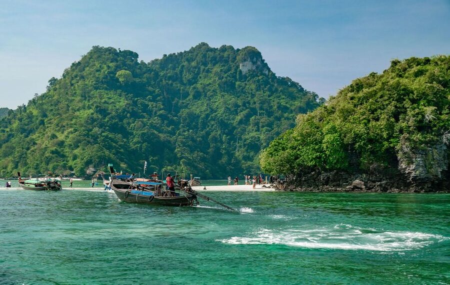 Krabi: 4 Islands & Krabi's Separated Sea Longtail Boat Tour - Who this tour is best for, and who should skip it