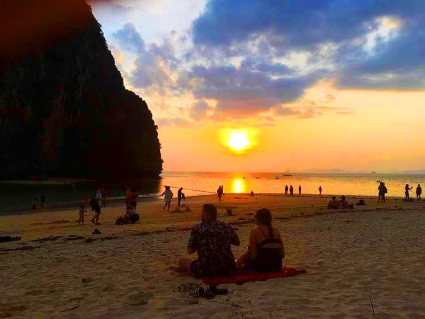 Krabi: 4 Islands Sunset Longtail Boat Tour with BBQ Dinner - Island hopping from Railay: why the day feels so full