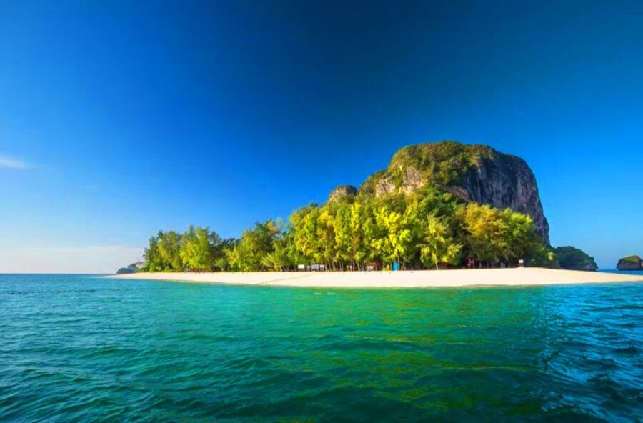Krabi: 4 Islands Sunset Longtail Boat Tour with BBQ Dinner - First stop on the Railay side: Phra Nang Beach for photos and a warm start