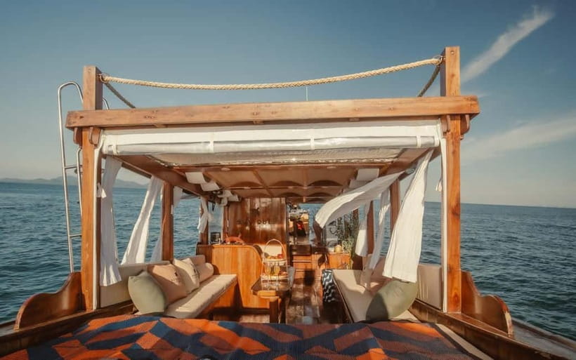 Krabi: 7 Island Tour by Luxury Longtail Boat with Snorkeling - Koh Mor and Puya Bay, the calmer stretch